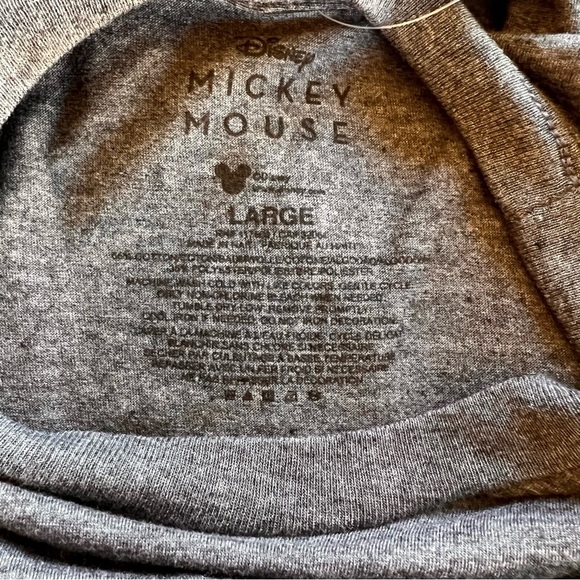 Disney NWT Mickey Mouse Graphic T-shirt L Color Carbon Urban Outfitters - Picture 5 of 8